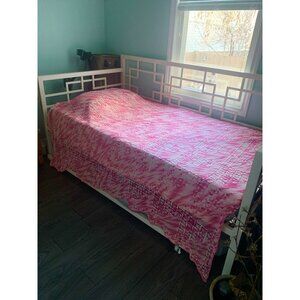 Handmade Variegated Pink Crocheted Twin Bedspread Vintage